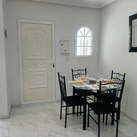 Homely Royal Apartment *