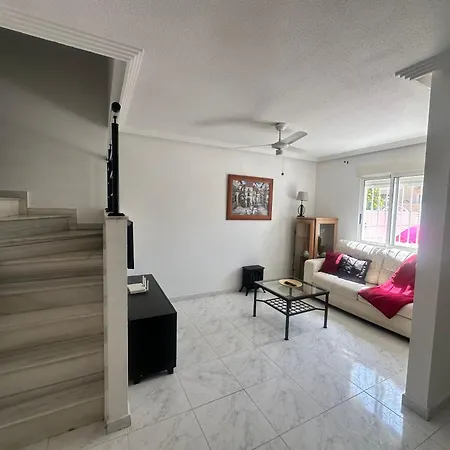 Homely Royal Apartment *