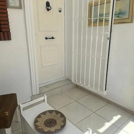 Homely Royal Apartment Torrevieja